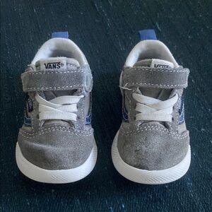 Vans Ultra Range 66 V Sneker Gray and Blue Sneakers with Velcro Strap